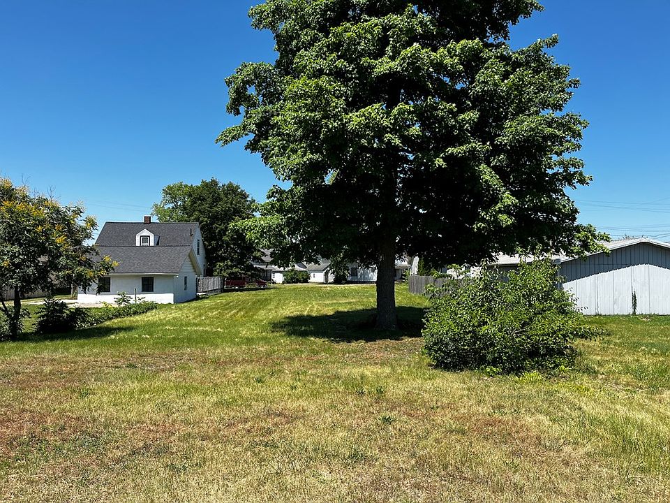 2nd image of 410 Eastern Ave