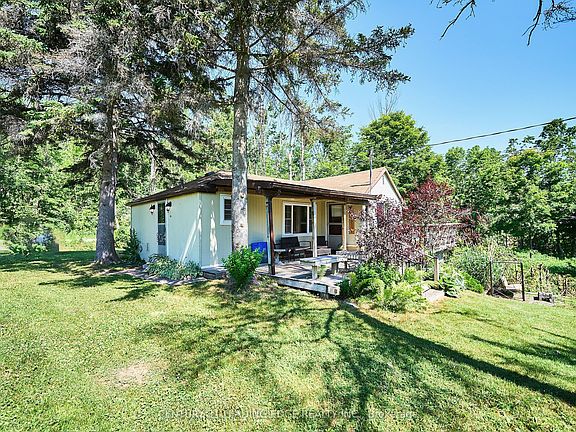 3rd image of 225 Arnott Dr