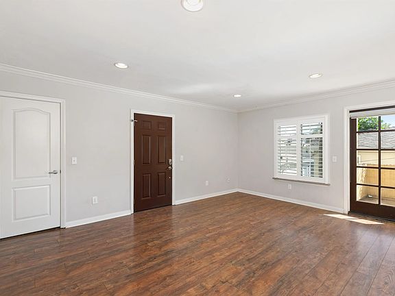 3rd image of 2913 A St #7