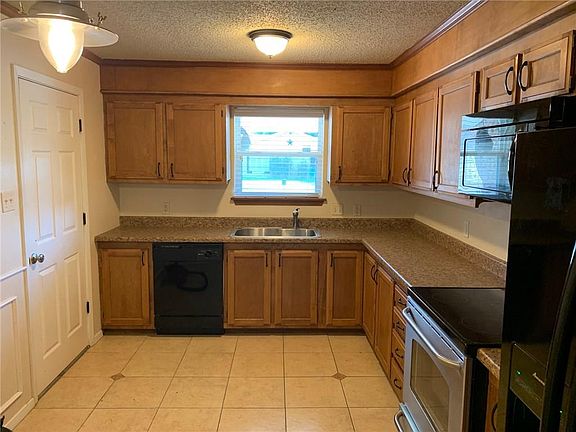 4th image of 6609 Nola Dr