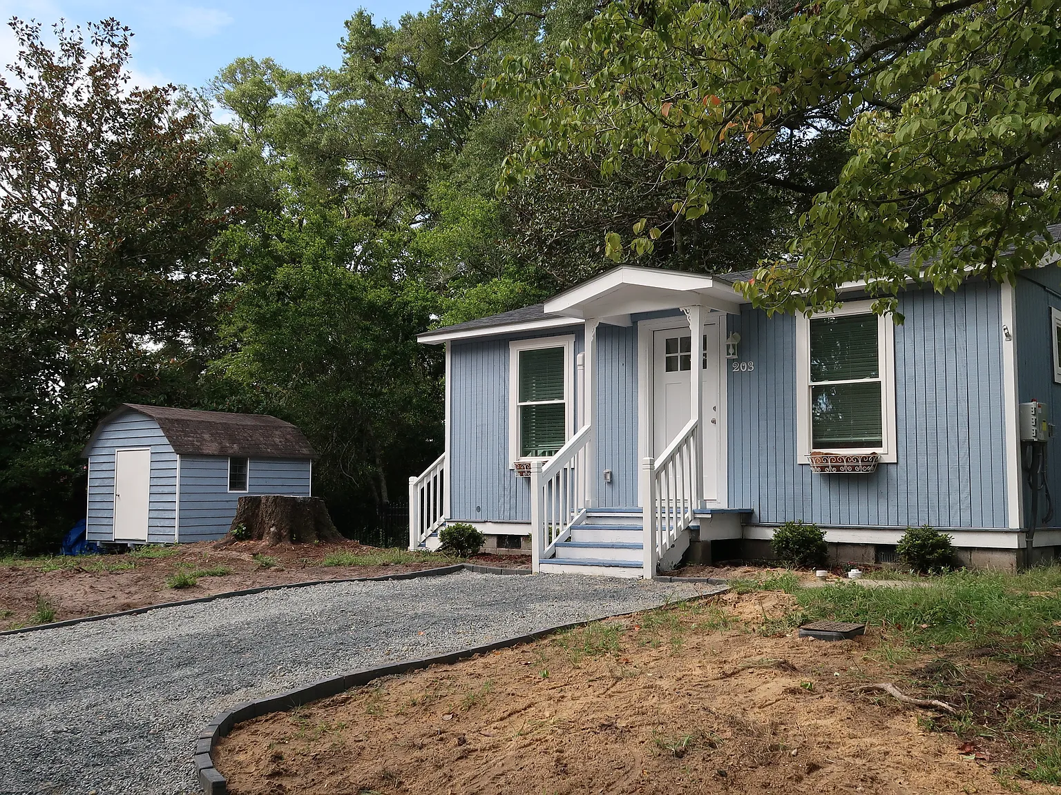 203 Clarendon Ave — Photo 1