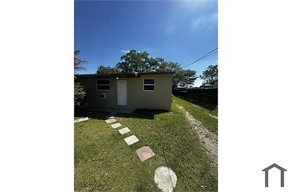 Building Photo - 26447 SW 139th Ave