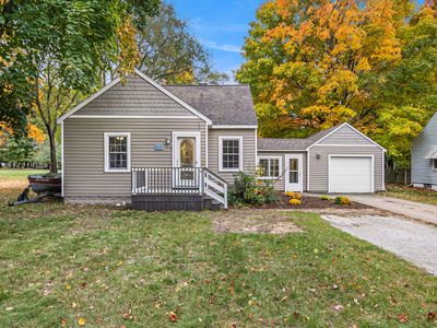 501 W Hile Rd, Norton Shores, MI, 49441