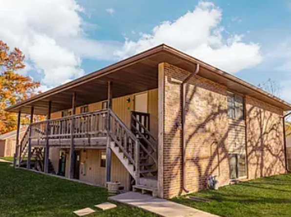 2438 S 10th St APT 4, Lincoln, NE 68502