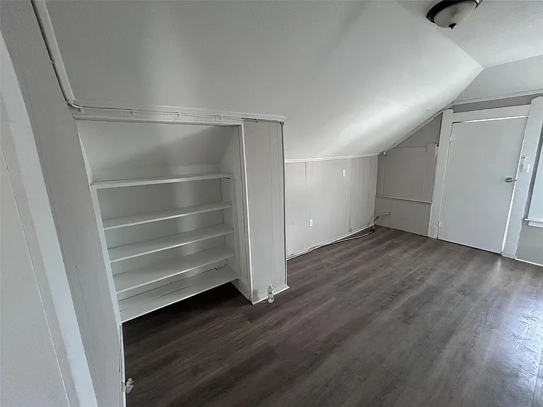931 9th Ave #1 — Photo 14