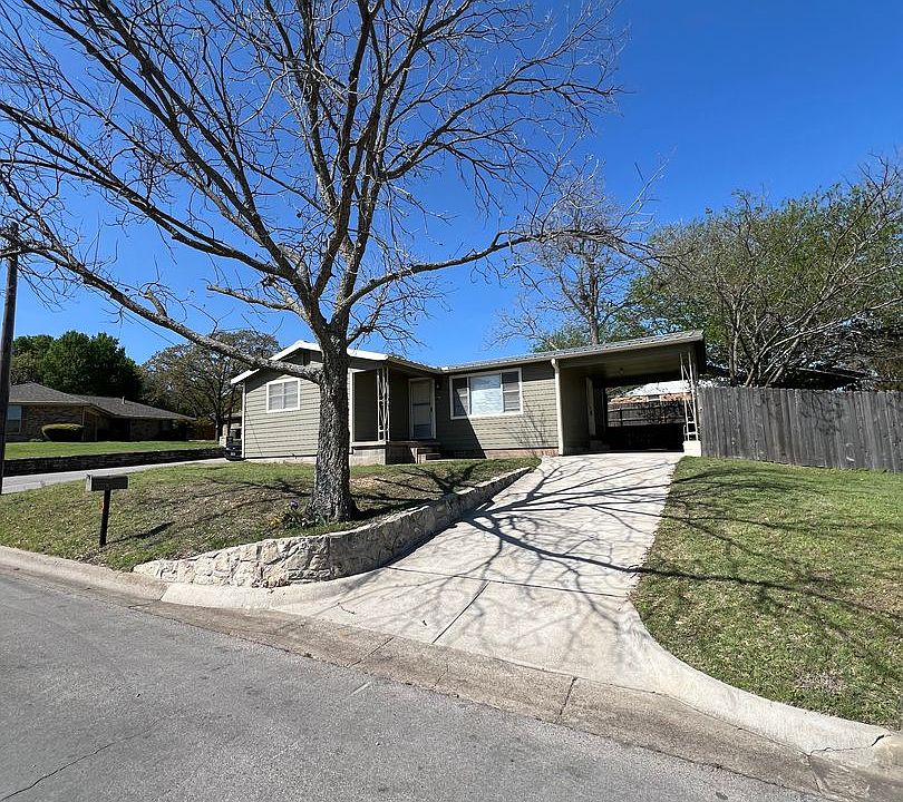 1st image of 1106 Foster Ln