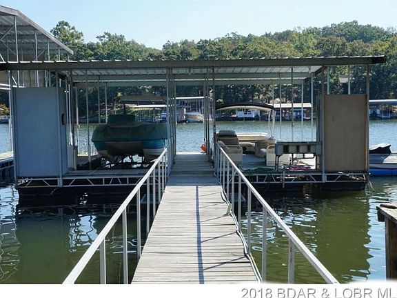 3rd image of 6466 Coveview Ln