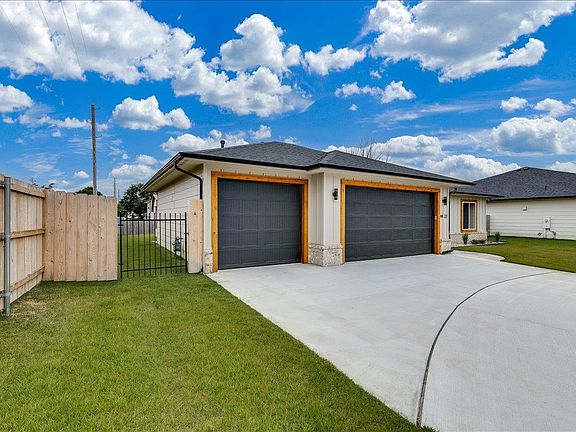 2nd image of 4422 N Sunny Cir