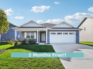 695 Marsh Aster Dr, Greenfield, IN 46140