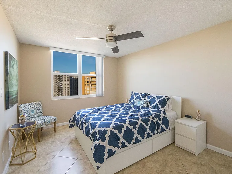 305 N Pompano Beach Blvd #1403 — Photo 17