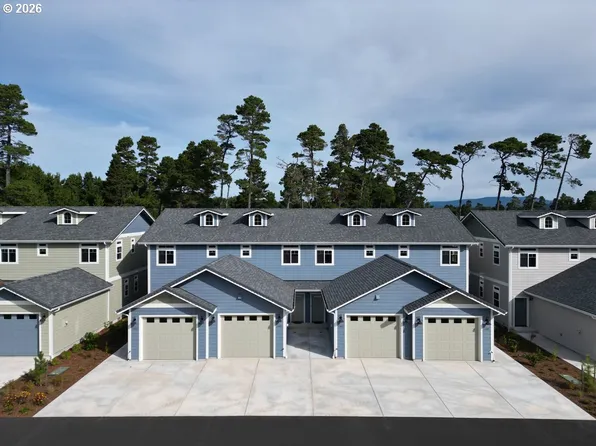 1441 37th St, Florence, OR 97439