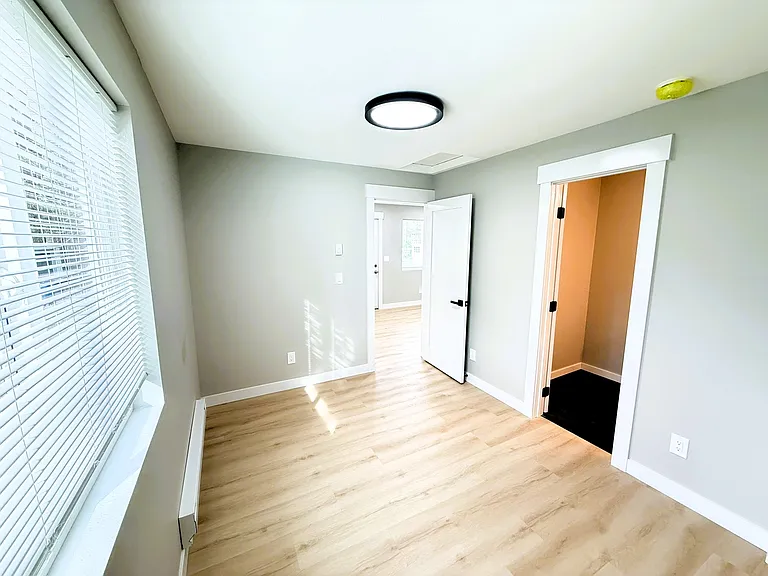 14402 Washington Ave SW #9 — Photo 8