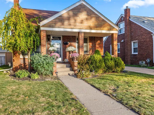 9849 Becker Ave, Allen Park, MI 48101