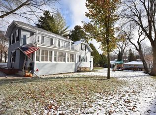W57N494 Hilbert Ave, Cedarburg, WI 53012