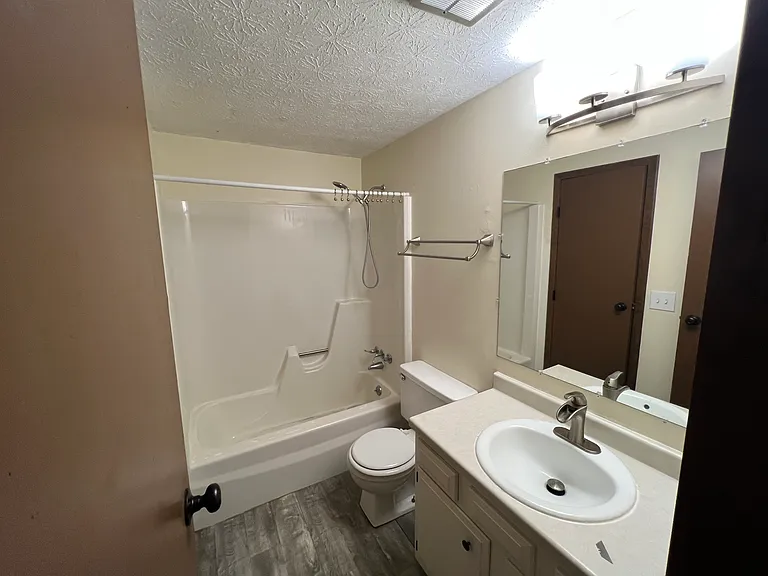 5215 Cline Rd #H — Photo 15