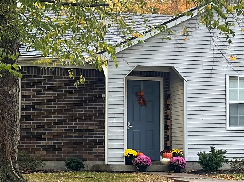 Bourbon Hill Apartments, 200 Houston Creek Drive, Paris, KY 40361