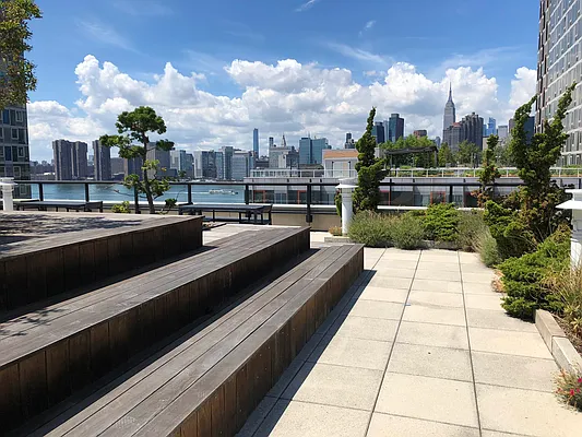 Rented by Square Realty Global Inc | media 24