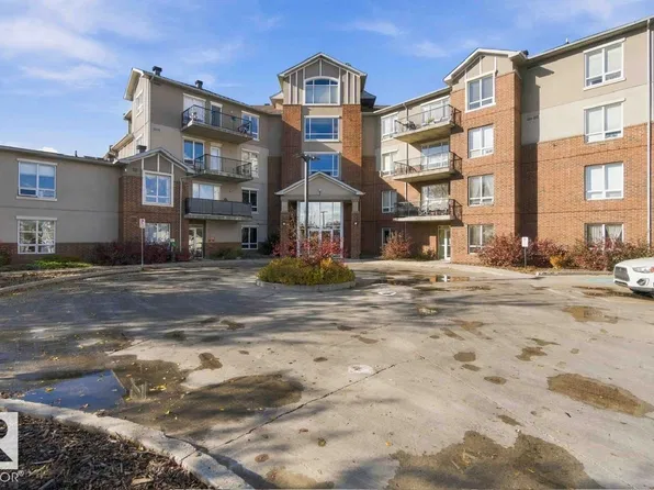 6220 134th Ave NW #202, Edmonton, AB T5A 0A8