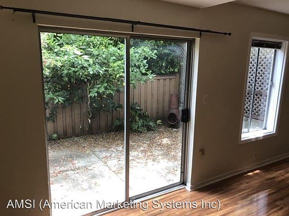 2nd image of 3630A Fillmore St