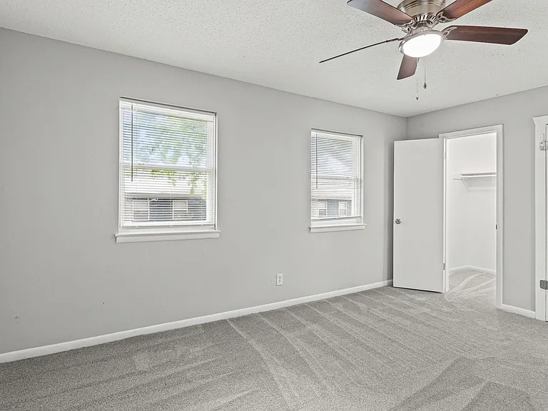 Redwood Village Townhomes — Photo 40