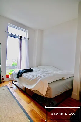 Rented by Grand & Co. | media 67