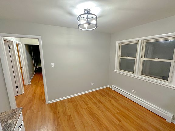 4th image of 1225 Marengo Ave