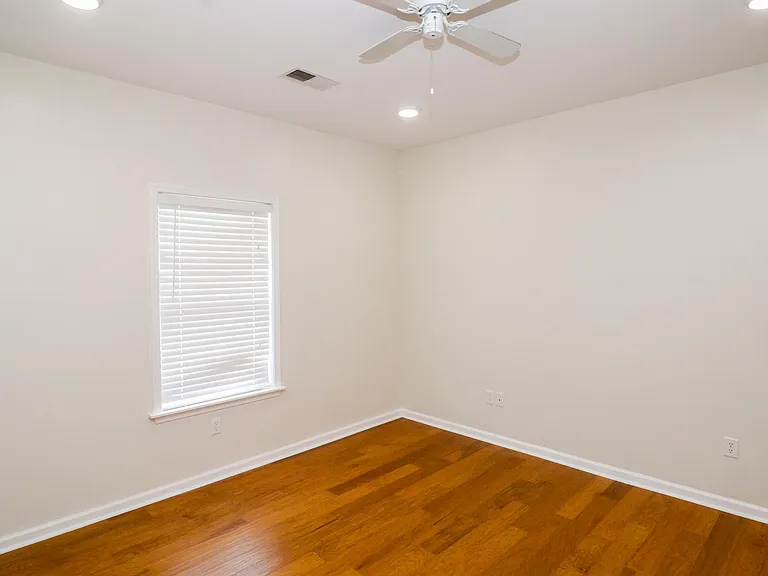 109 Saucer Ln — Photo 11