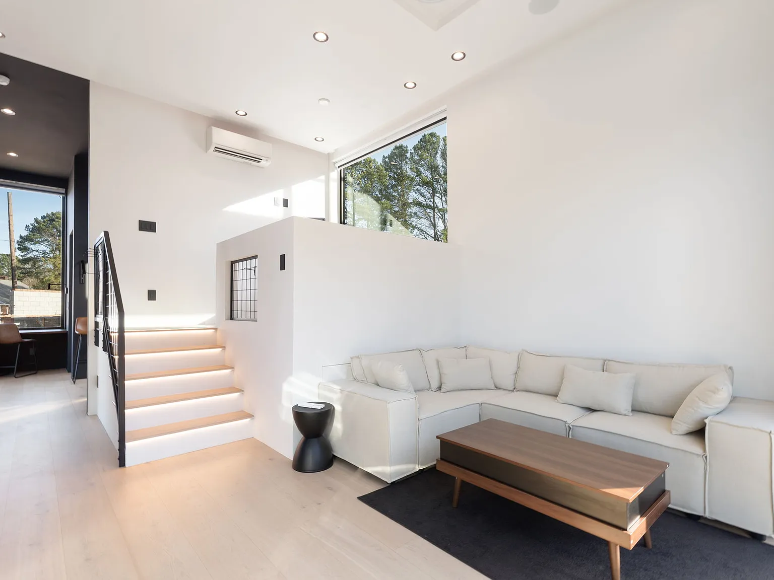 1 bed, 578 sqft, $2,800 — Photo 3