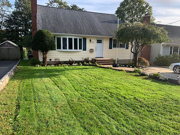 60 Smith Street Greenlawn NY