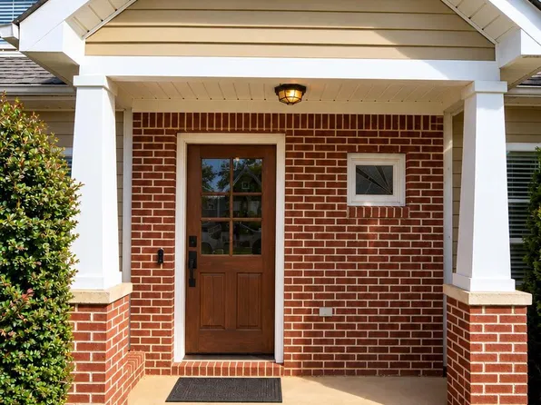 113 Little John Cir, Calera, AL 35040
