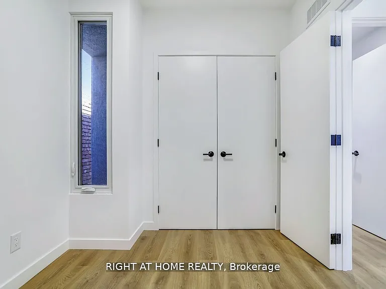 1086 Saint Clair Ave W #201 — Photo 7