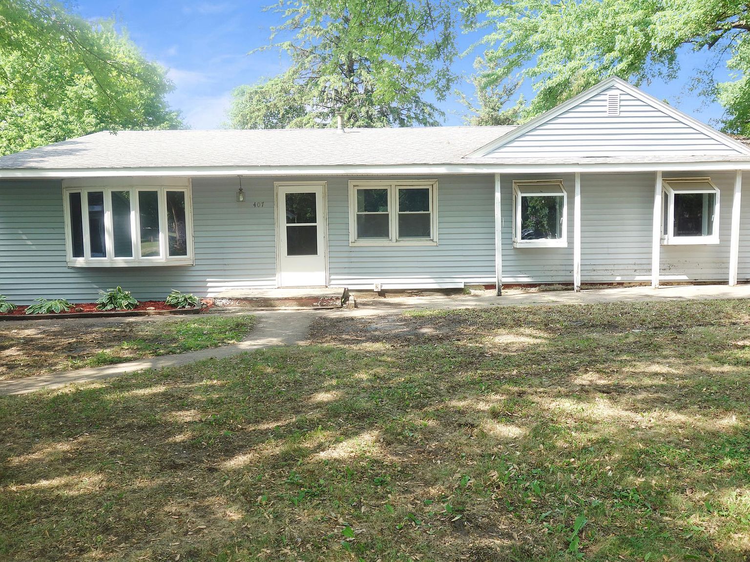 407 1st Ave SW, Medford, MN 55049 Zillow