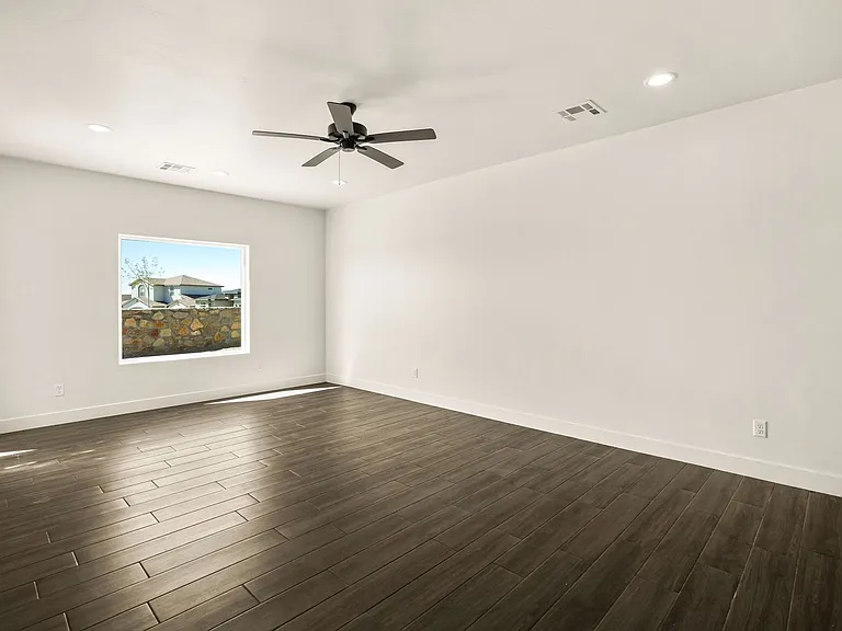 4025 Boardwalk Rd — Photo 38