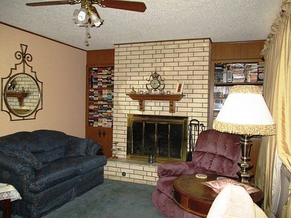 2nd image of 139 Sequoia Dr