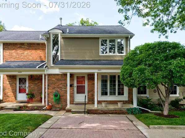 3531 Crooks Rd, Royal Oak, MI 48073
