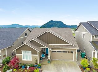 424 Sigrist Dr E, Enumclaw, WA 98022