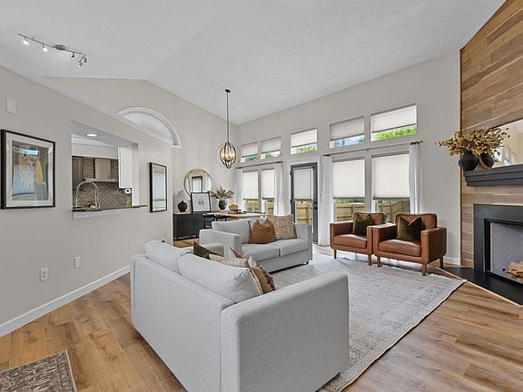 4th image of 543 Tall Oaks Dr