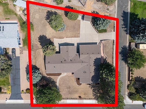3rd image of 1754 36th Ave Ct