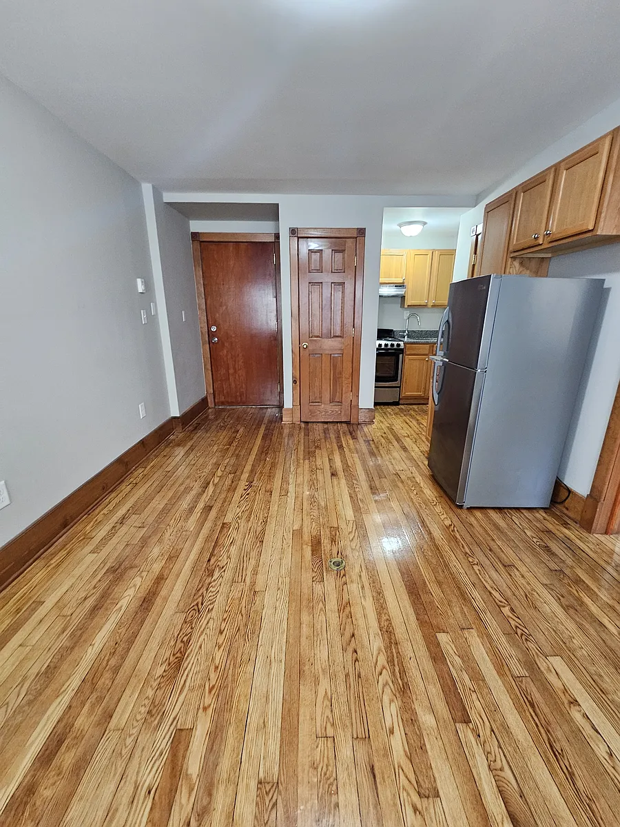 Building Photo - 1175 Chapel St #200A