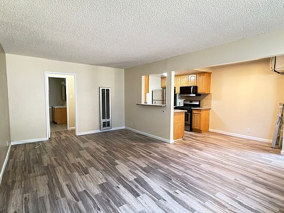 5th image of 2328 N Ontario St APT B