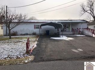 2016 Center St, Paducah, KY 42003