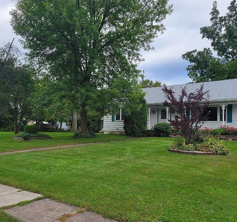 1st image of 424 Bigelow St