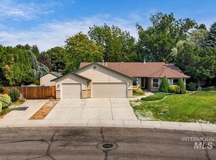 11042 W Edgehill Dr, Boise, ID 83709