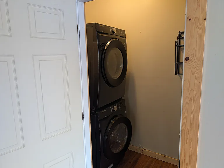 1727 Hughitt Ave — Photo 17