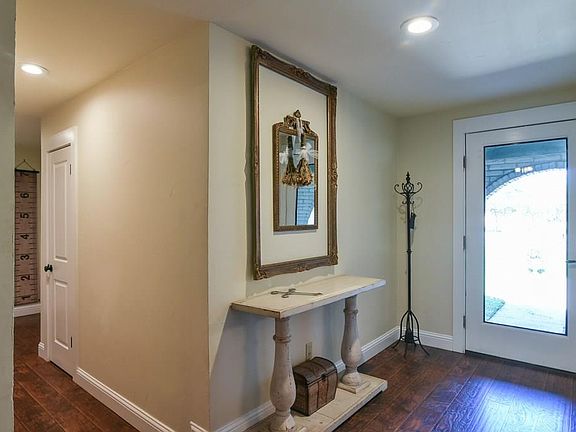 3rd image of 1202 Denton Dr