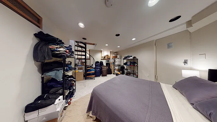 Rented by Bond New York | media 26