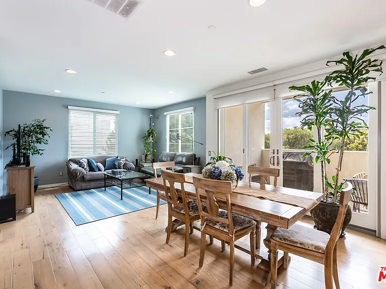 5547 Palm Dr — Photo 6