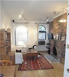 Rented by R New York