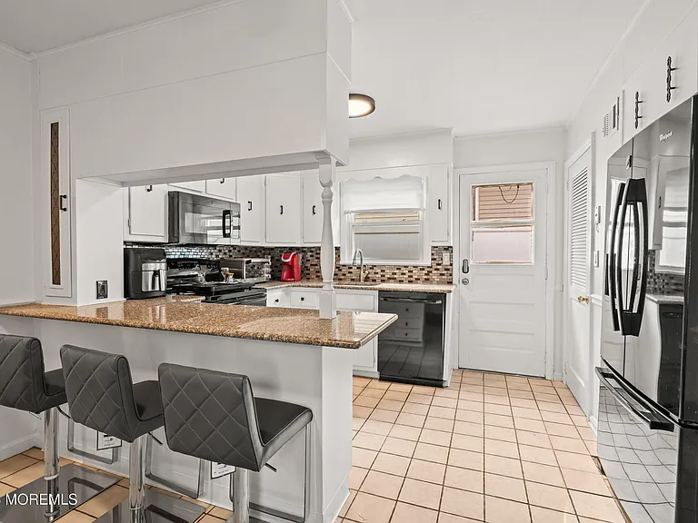 456 Harnell Ave — Photo 10