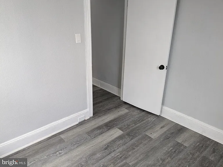 72 Washington St — Photo 16